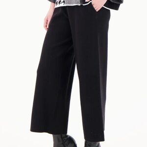 GABBY ISABELLA Women's Cropped Black Wide Leg Sweater Knit Pants Size Large NEW